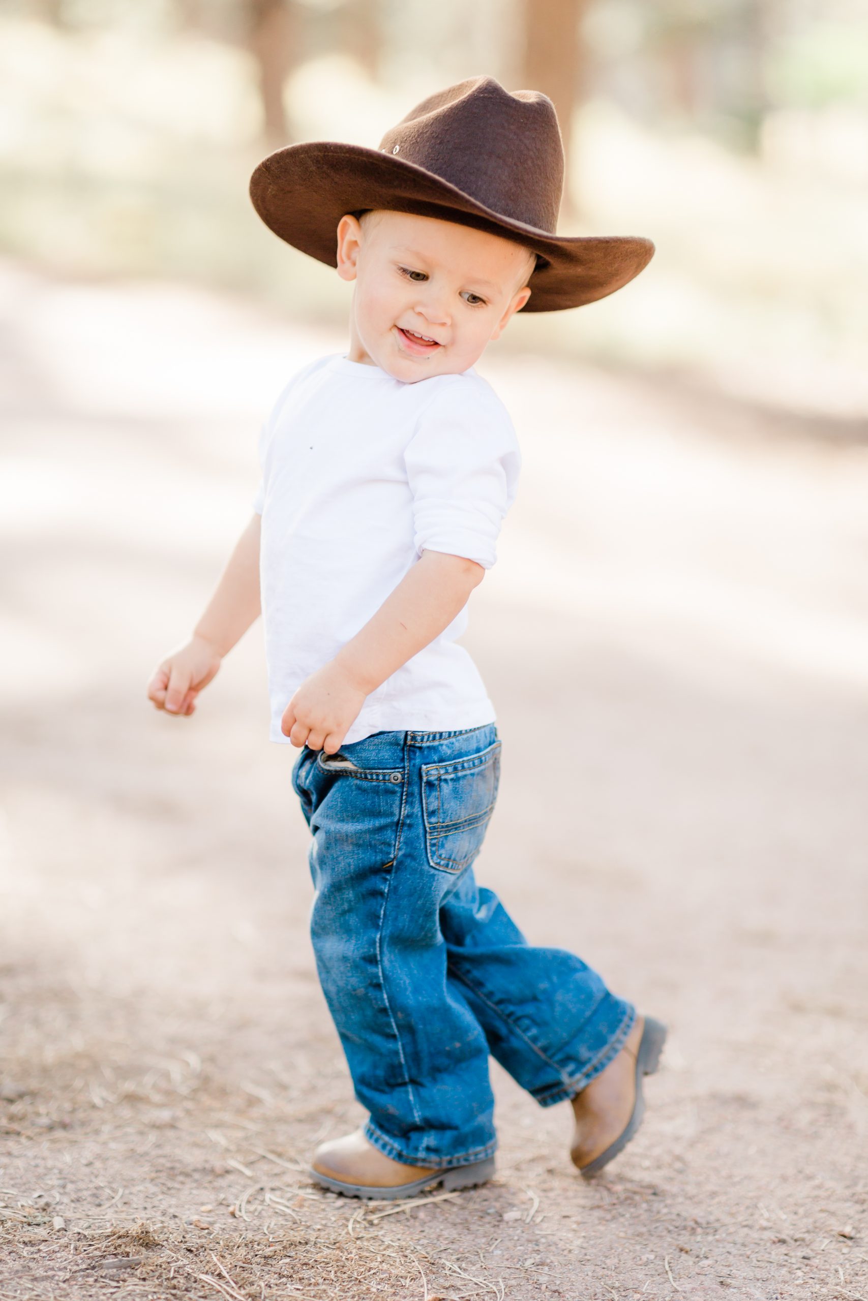 cowboy-themed birthday session with alyssa rachelle photography