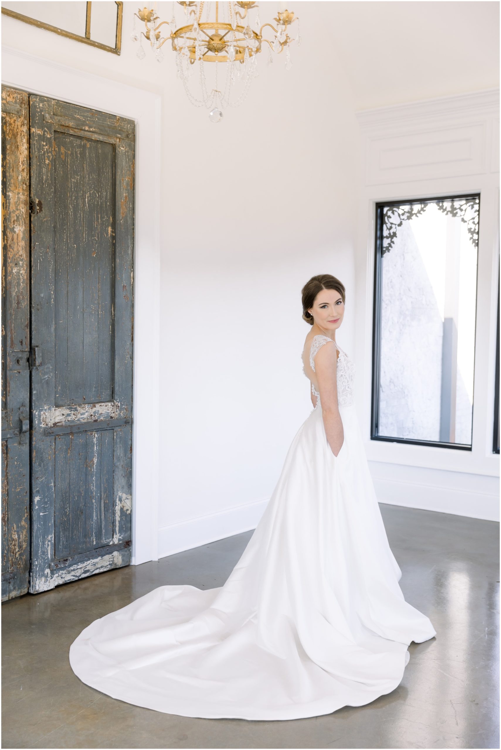 Why You Should Book A Bridal Portrait Session by Alyssa Rachelle Photography